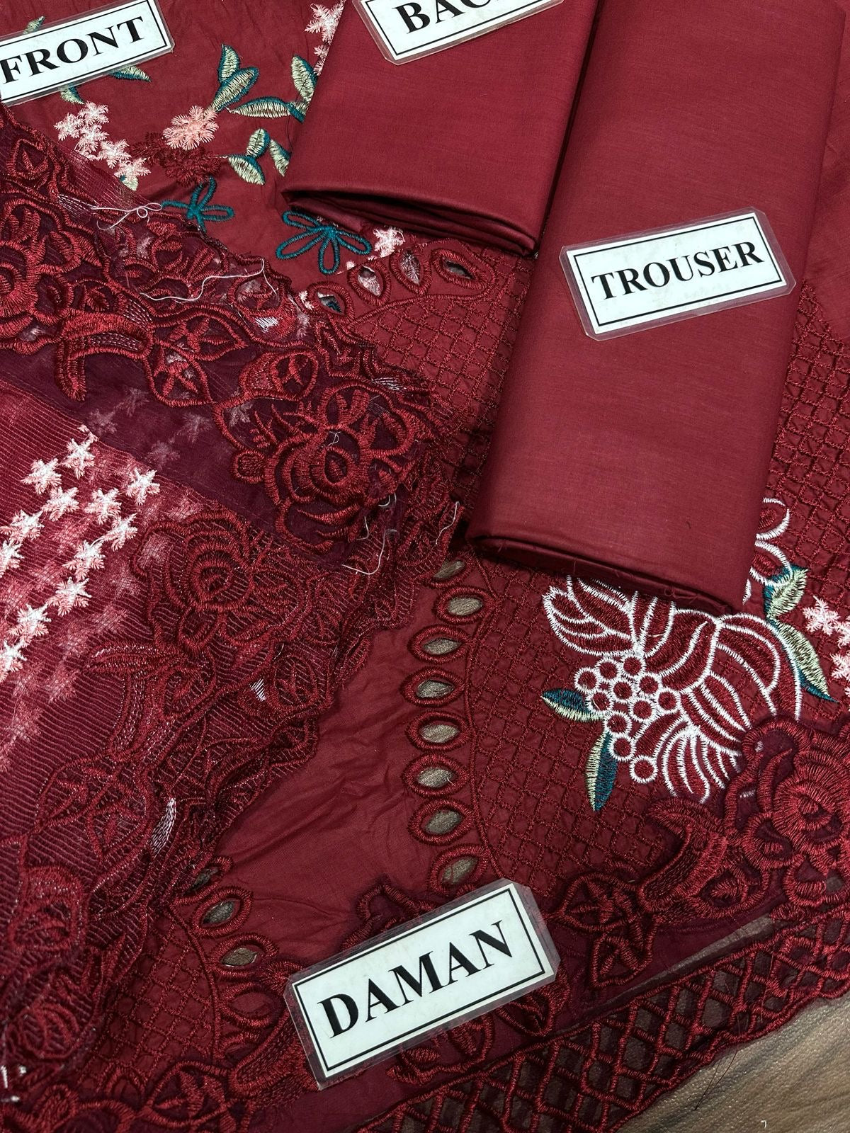 MARYAM HUSSAIN CHIKANKARI EMBROIDERED LAWN - 3 PC UNSTITCHED