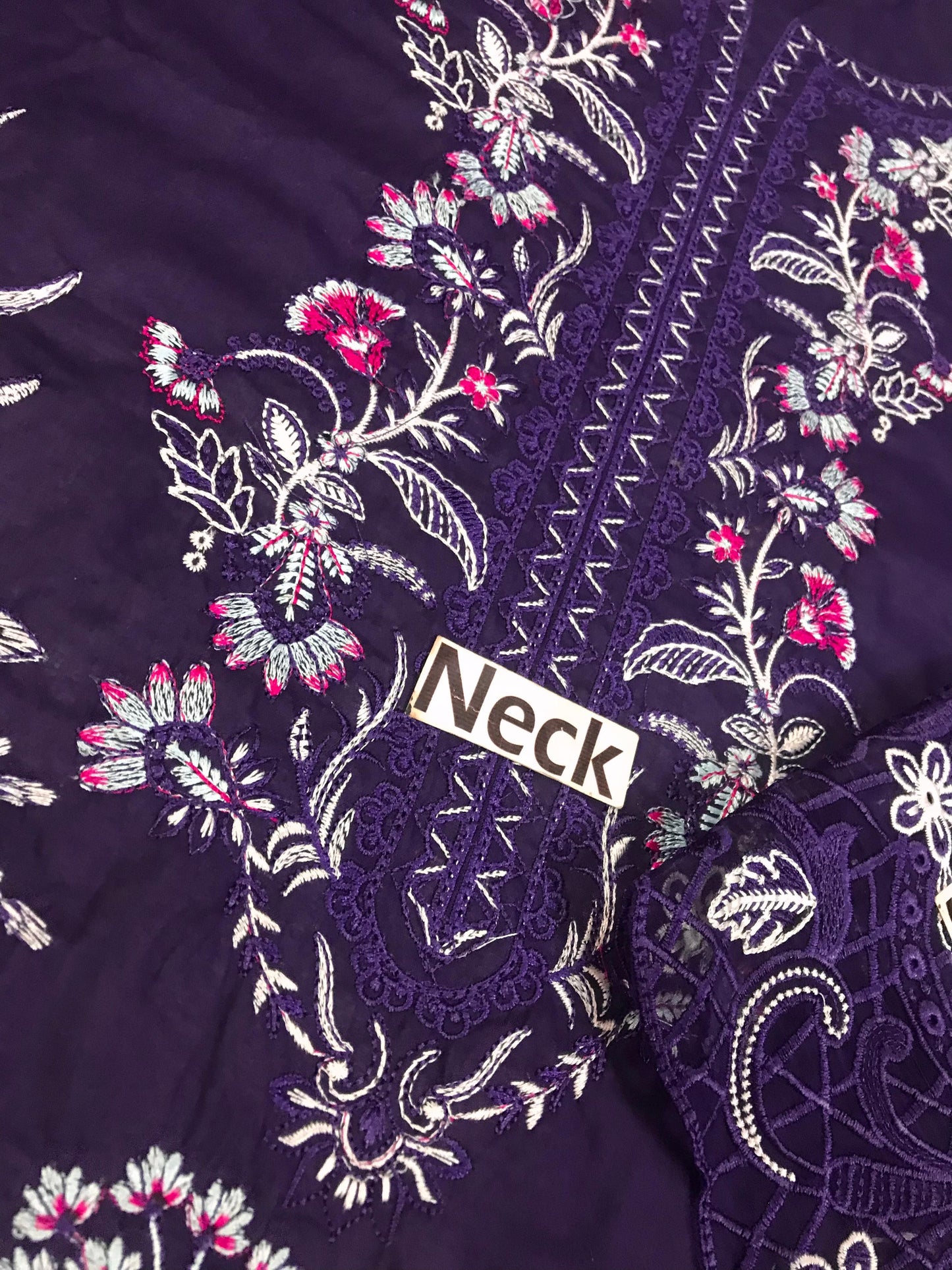 MUSHQ LUXURY EMBROIDERED LAWN - 3 PC UNSTITCHED