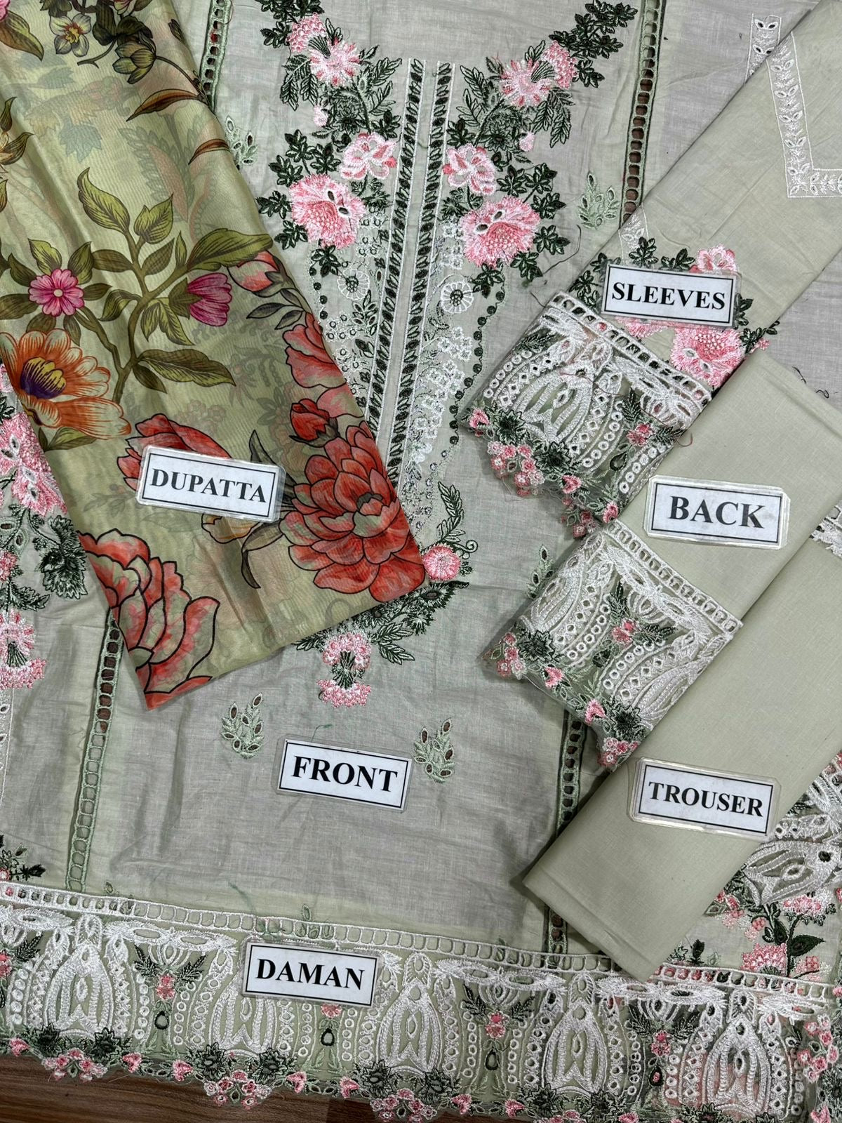 JADE CHIKANKARI EMBROIDERED LAWN - 3 PC UNSTITCHED