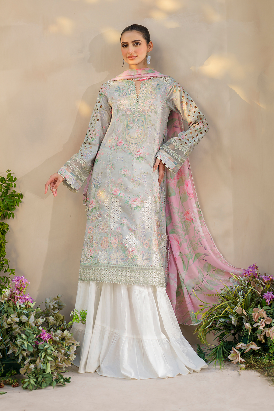 IZNIK DIGITAL PRINTED EMBROIDERED CHIKANKARI LAWN - 3 PC UNSTITCHED