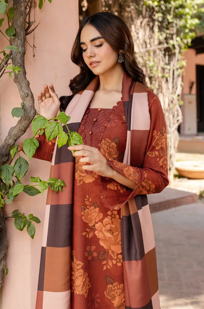 FARASHA PRINTED EMBROIDERED LAWN - 3 PC UNSTITCHED