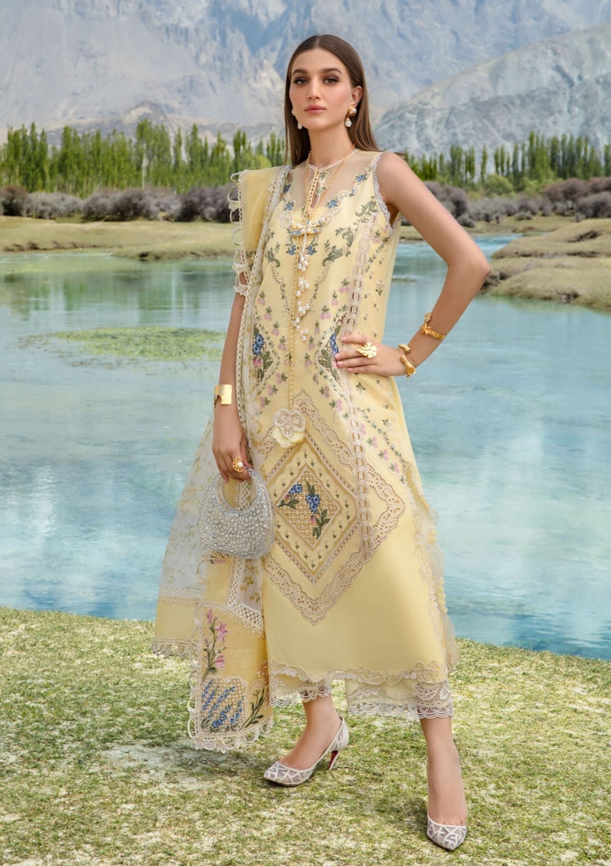 CRIMSON CHIKANKARI EMBROIDERED LAWN - 3 PC UNSTITCHED