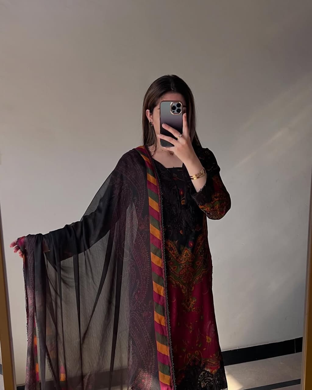 HOORAINS PRET EMBROIDERED LAWN - 3 PC STITCHED