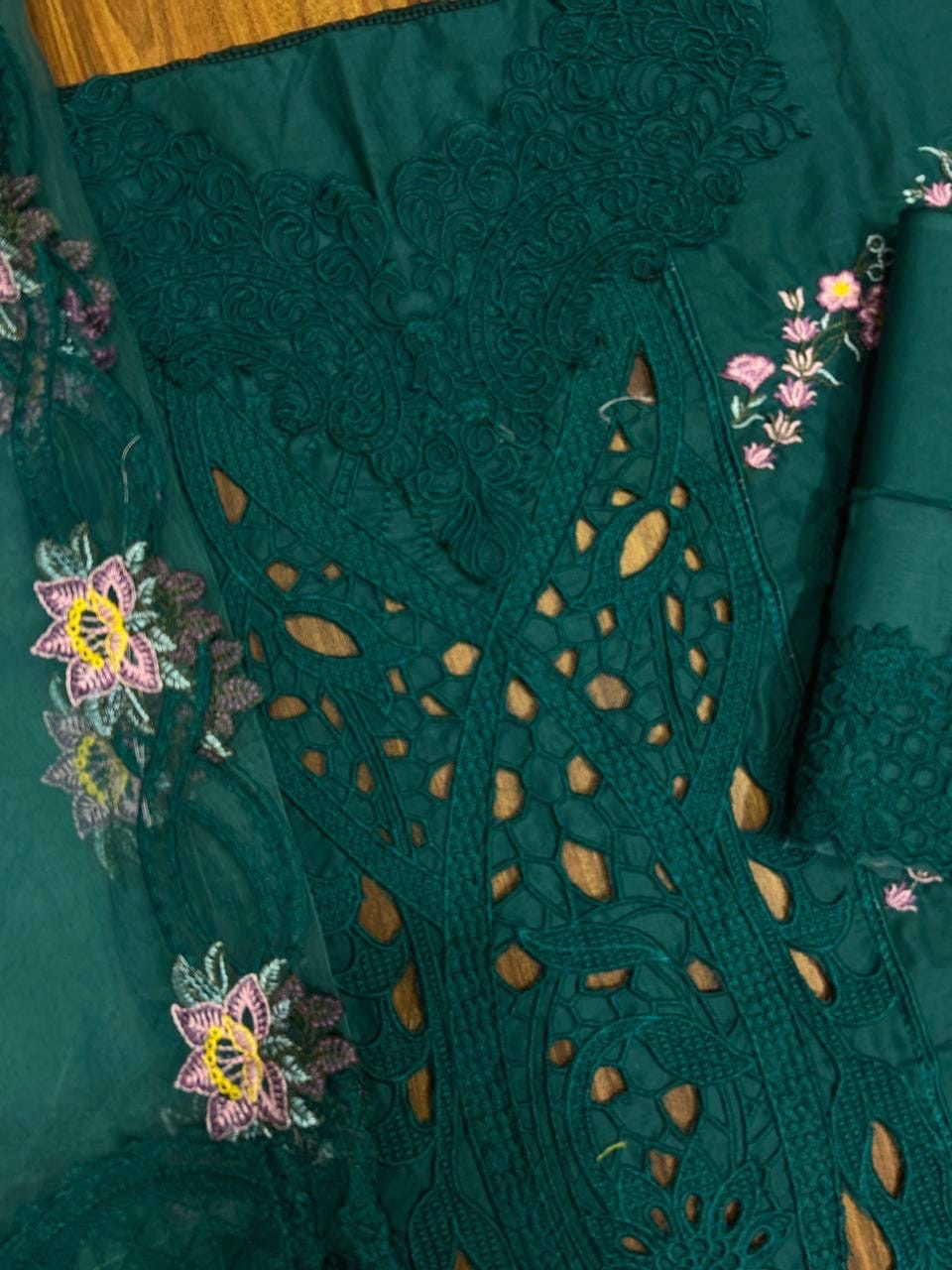 PARISHAY CHIKANKARI EMBROIDERED LAWN - 3 PC UNSTITCHED