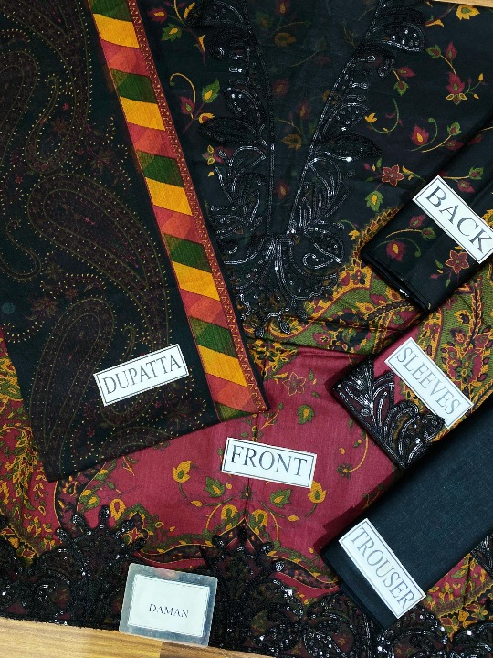 MARIA B FORMALS EMBROIDERED PRINTED LAWN - 3 PC UNSTITCHED