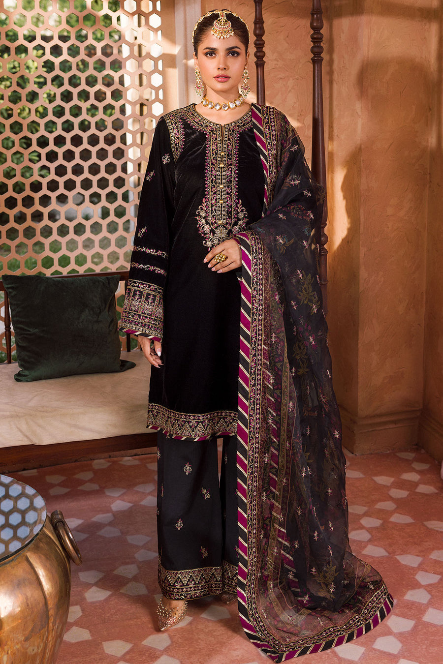 MOTIFZ LUXURY EMBROIDERED VELVET - 3 PC UNSTITCHED