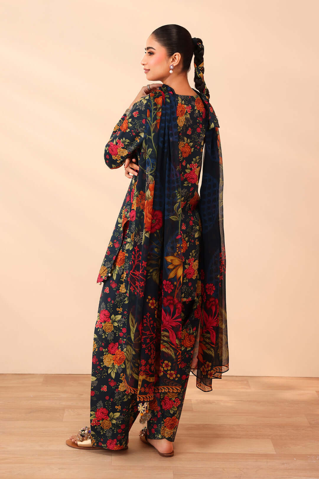 MARIA B FORMALS EMBROIDERED LAWN - 3 PC UNSTITCHED