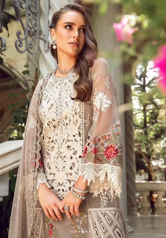 MARIA B LUXURY EMBROIDERED LAWN - 3 PC UNSTITCHED