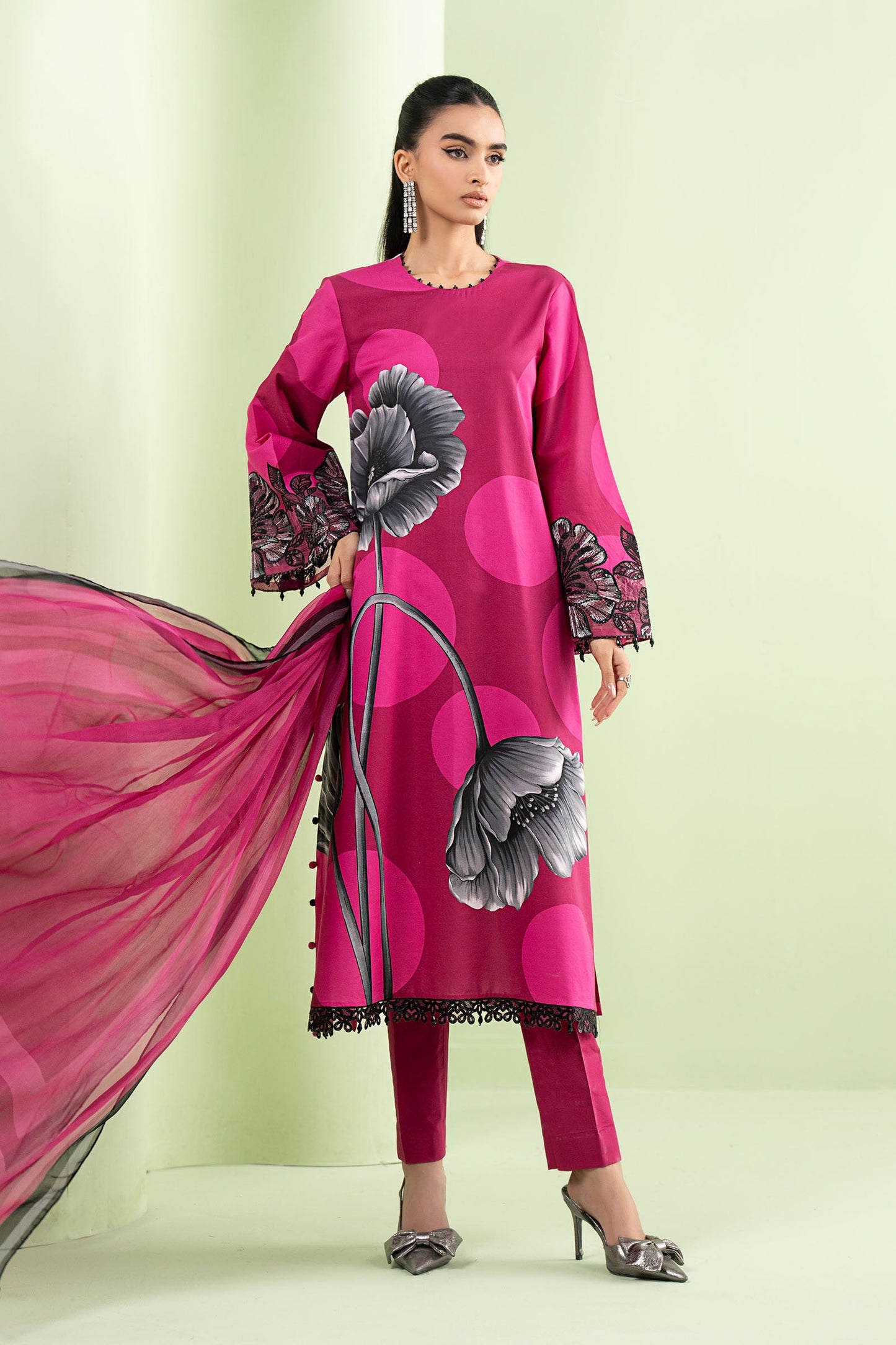 MARIA B FORMALS EMBROIDERED LAWN - 3 PC UNSTITCHED