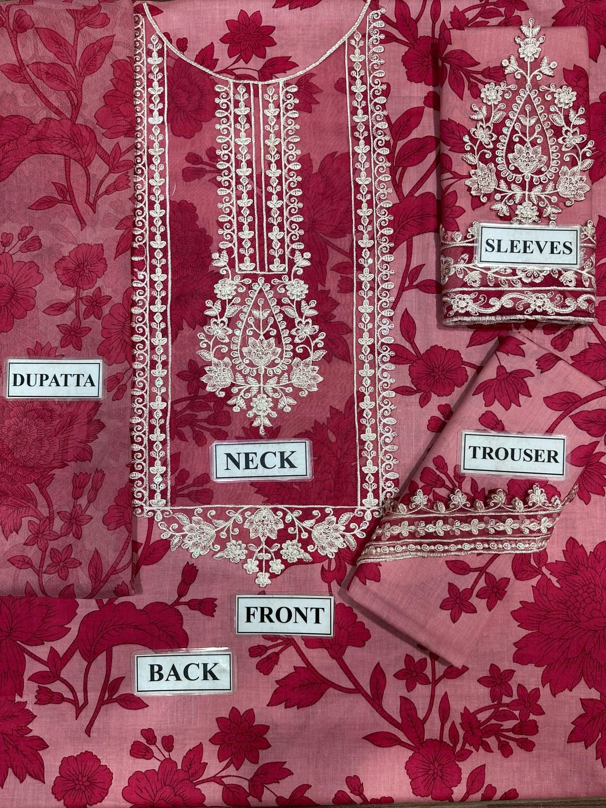 MARIA B DIGITAL PRINTED EMBROIDERED LAWN - 3 PC UNSTITCHED