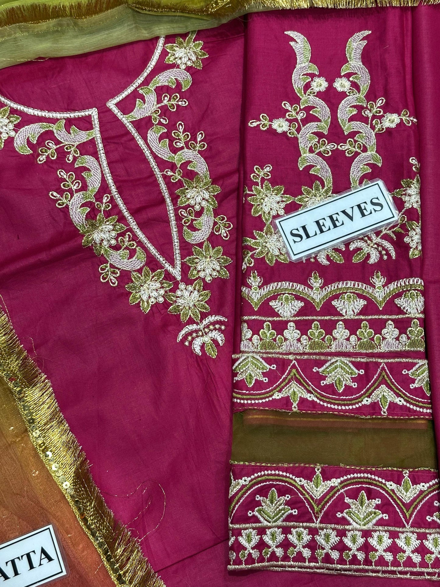 OMAL EMBROIDERED LAWN - 3 PC UNSTITCHED
