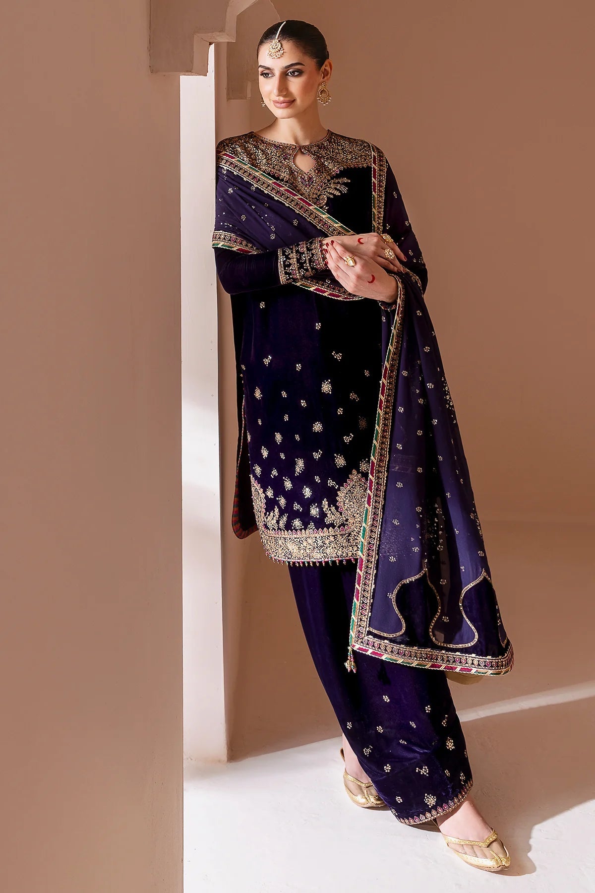 JAZMIN LUXURY EMBROIDERED VELVET - 3 PC UNSTITCHED