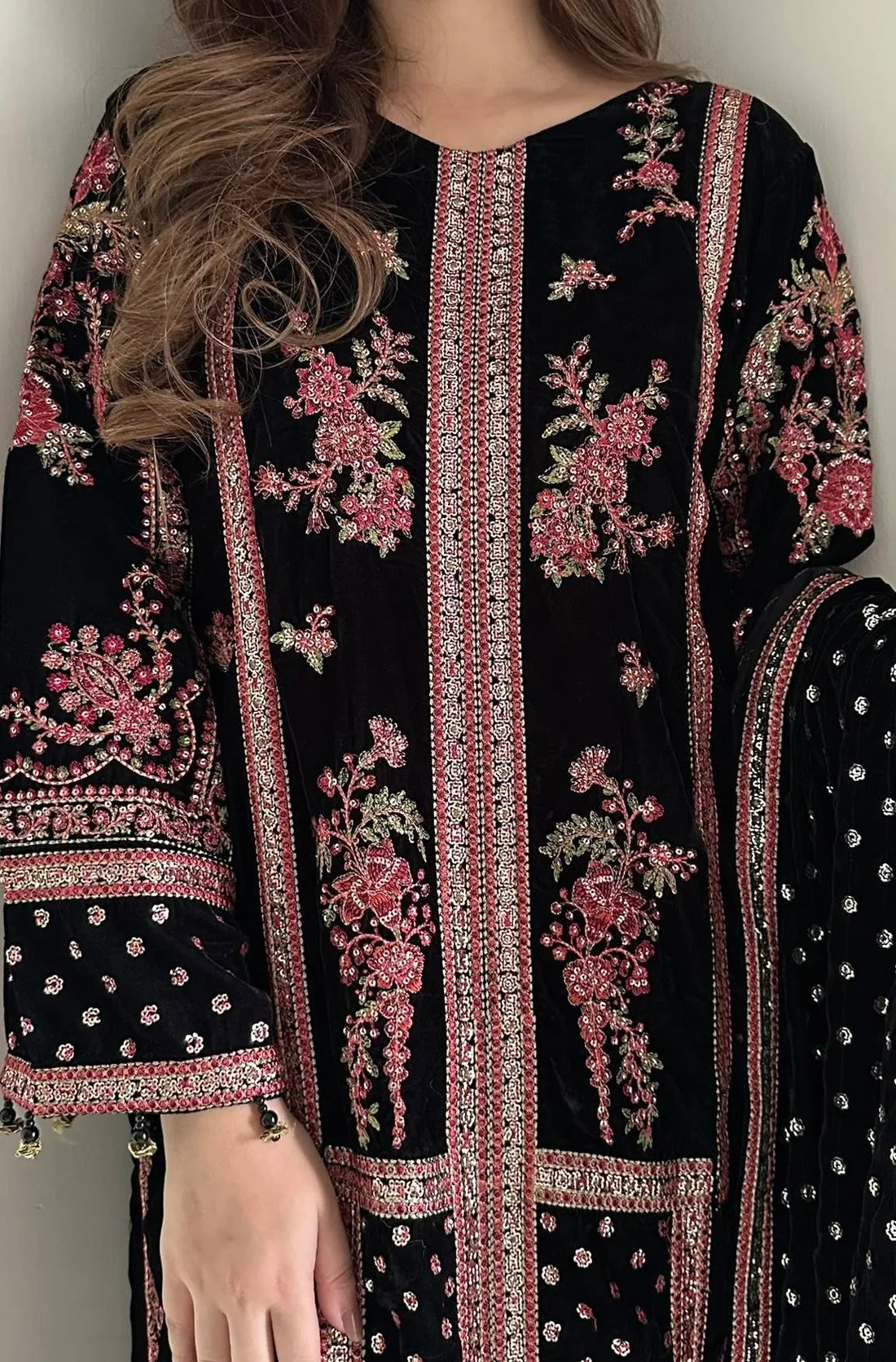 ANEELA’S EMBROIDERED VELVET DRESS - 3 PC UNSTITCHED