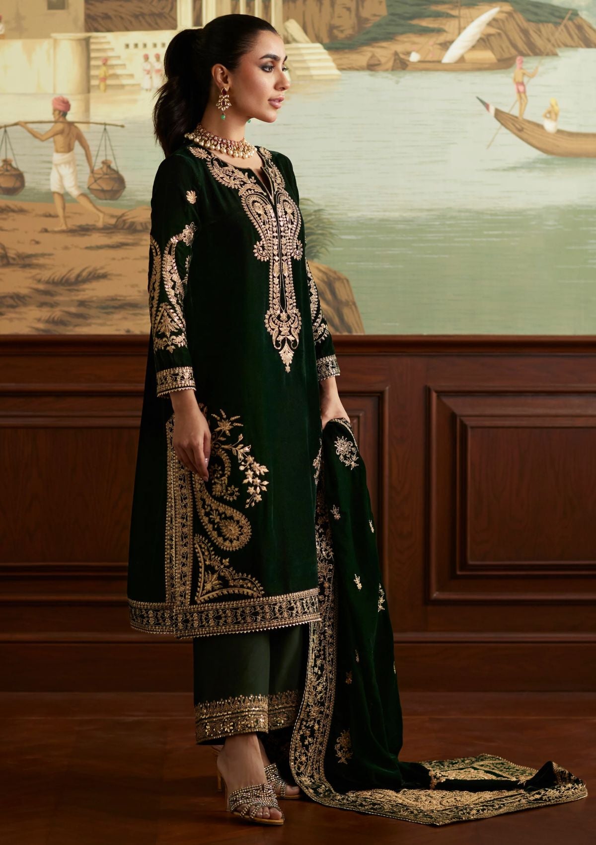 MINA HASSAN MICRO 9000 VELVET EMBROIDERED - 3 PC UNSTITCHED