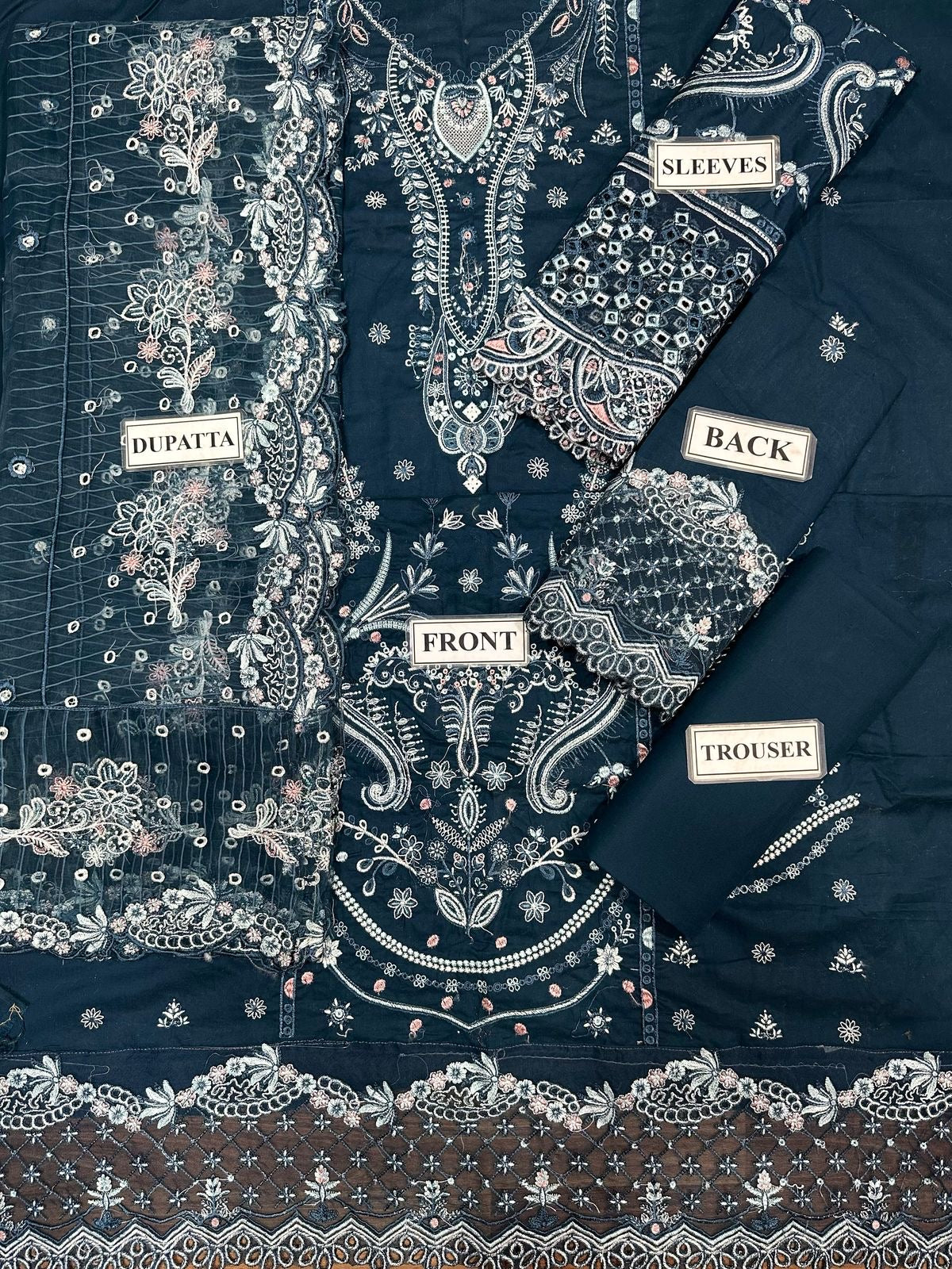 QALAMKAR LUXURY EMBROIDERED LAWN - 3 PC UNSTITCHED