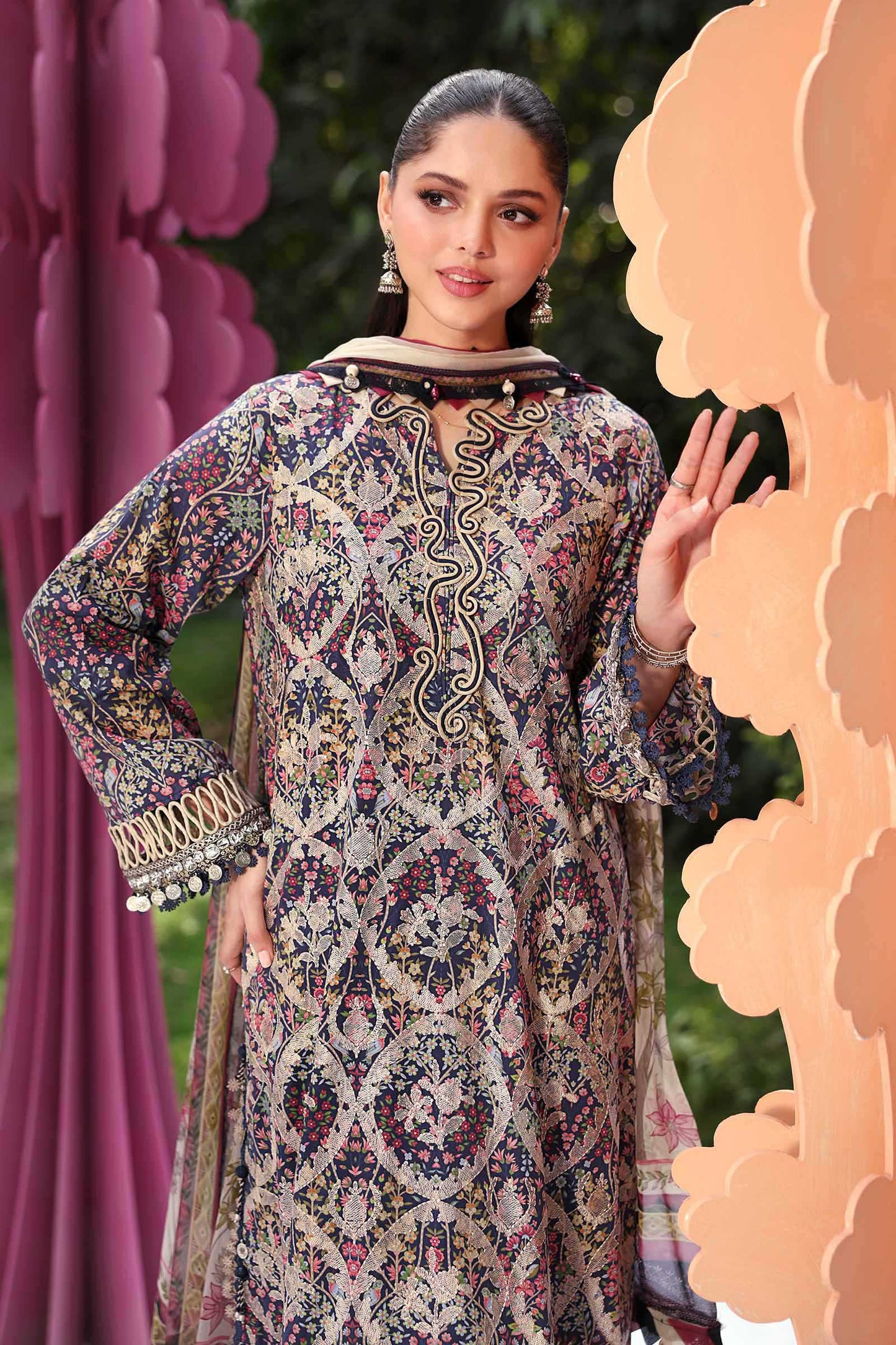MARIA B LUXURY EMBROIDERED LAWN - 3 PC UNSTITCHED
