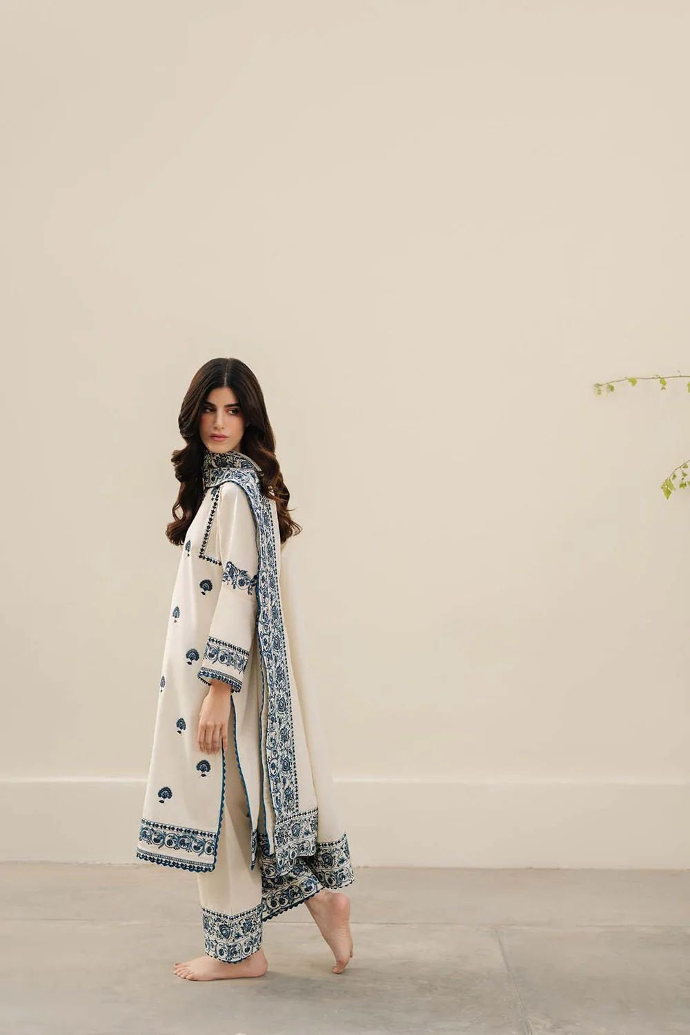 ZARQASH EMBROIDERED LAWN - 3 PC UNSTITCHED