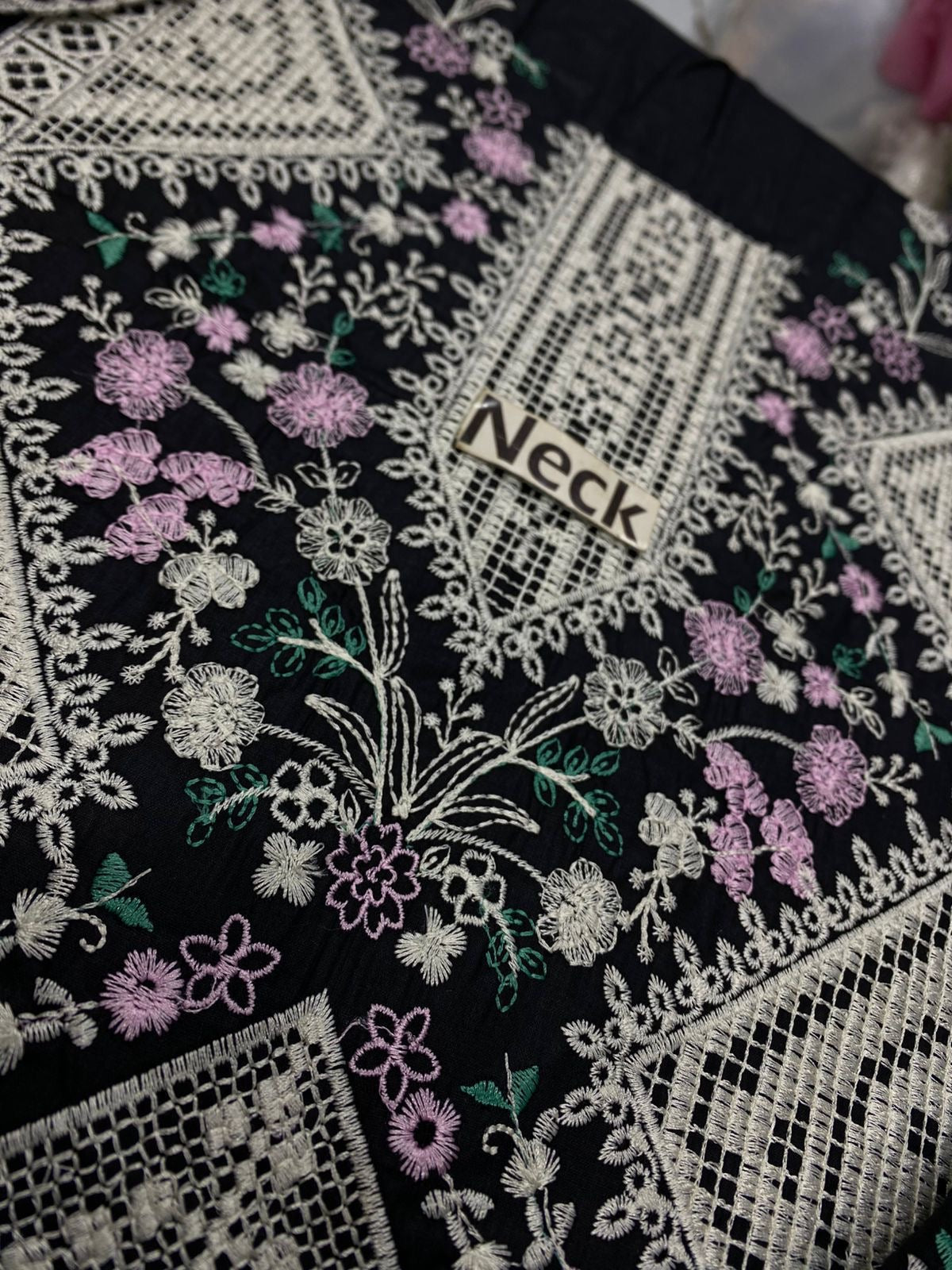 BIN ILYAS EMBROIDERED CHIKANKARI LAWN - 3 PC UNSTITCHED