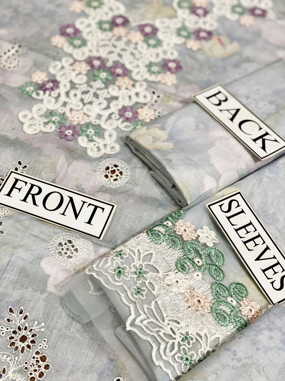 BAROQUE FORMALS EMBROIDERED LAWN - 3 PC UNSTITCHED