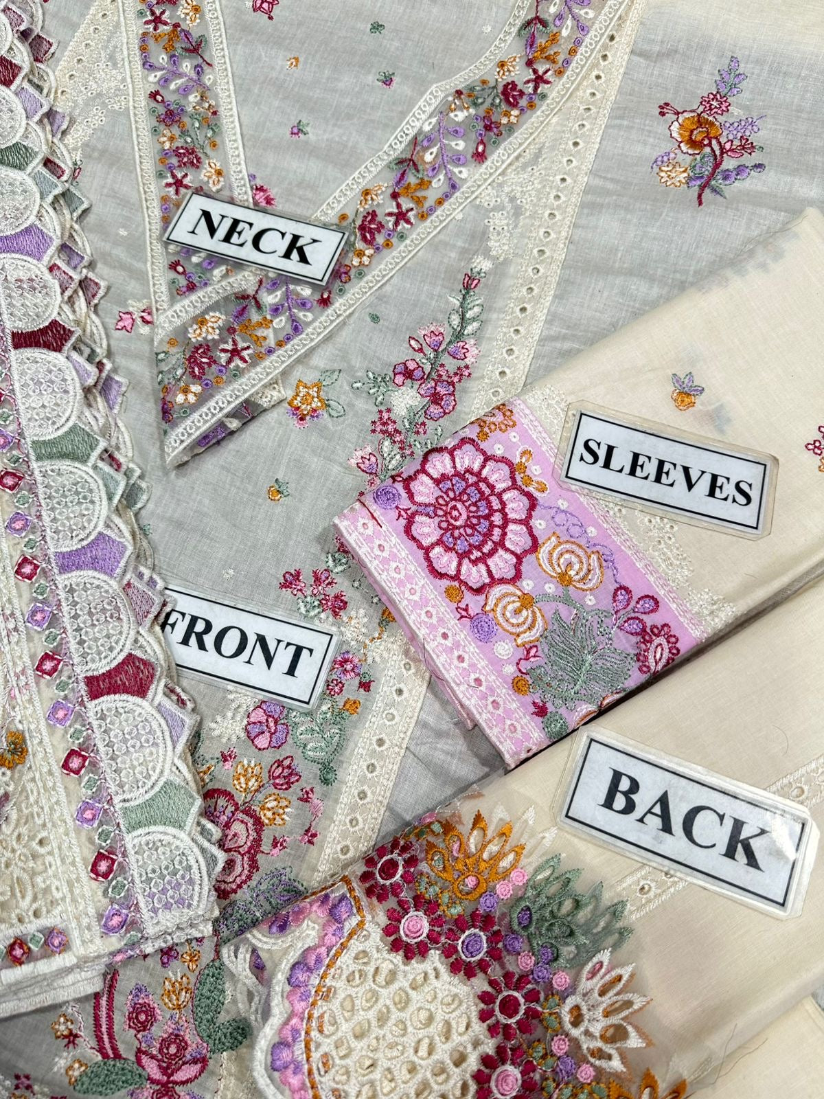 QALAMKAR LUXURY EMBROIDERED CHIKANKARI LAWN - 3 PC UNSTITCHED