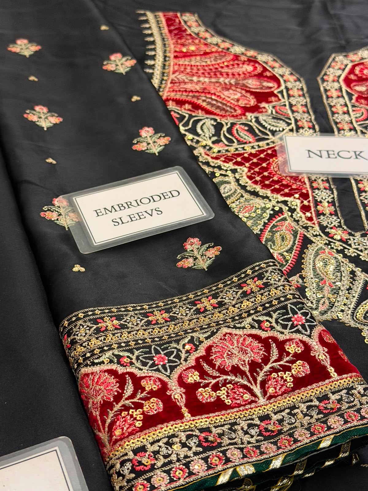 ETHNC LUXURY EMBROIDERED SILK KAFTAN - 3 PC UNSTITCHED