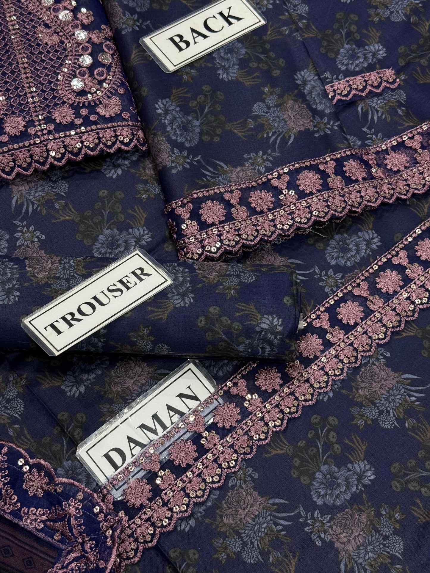MOHAGNI EMBROIDERED PRINTED LAWN - 3 PC UNSTITCHED