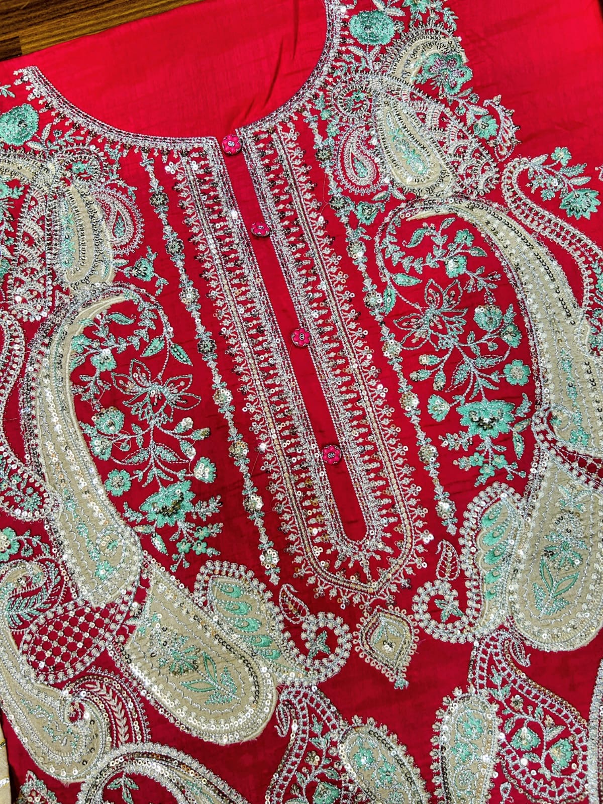 ETHNC EMBROIDERED CHIFFON DRESS - 3 PC UNSTITCHED