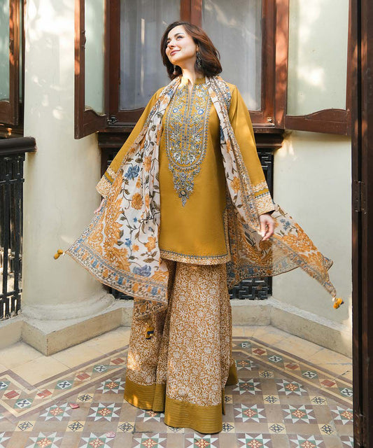 SAPPHIRE FORMALS EMBROIDERED LAWN - 3 PC UNSTITCHED