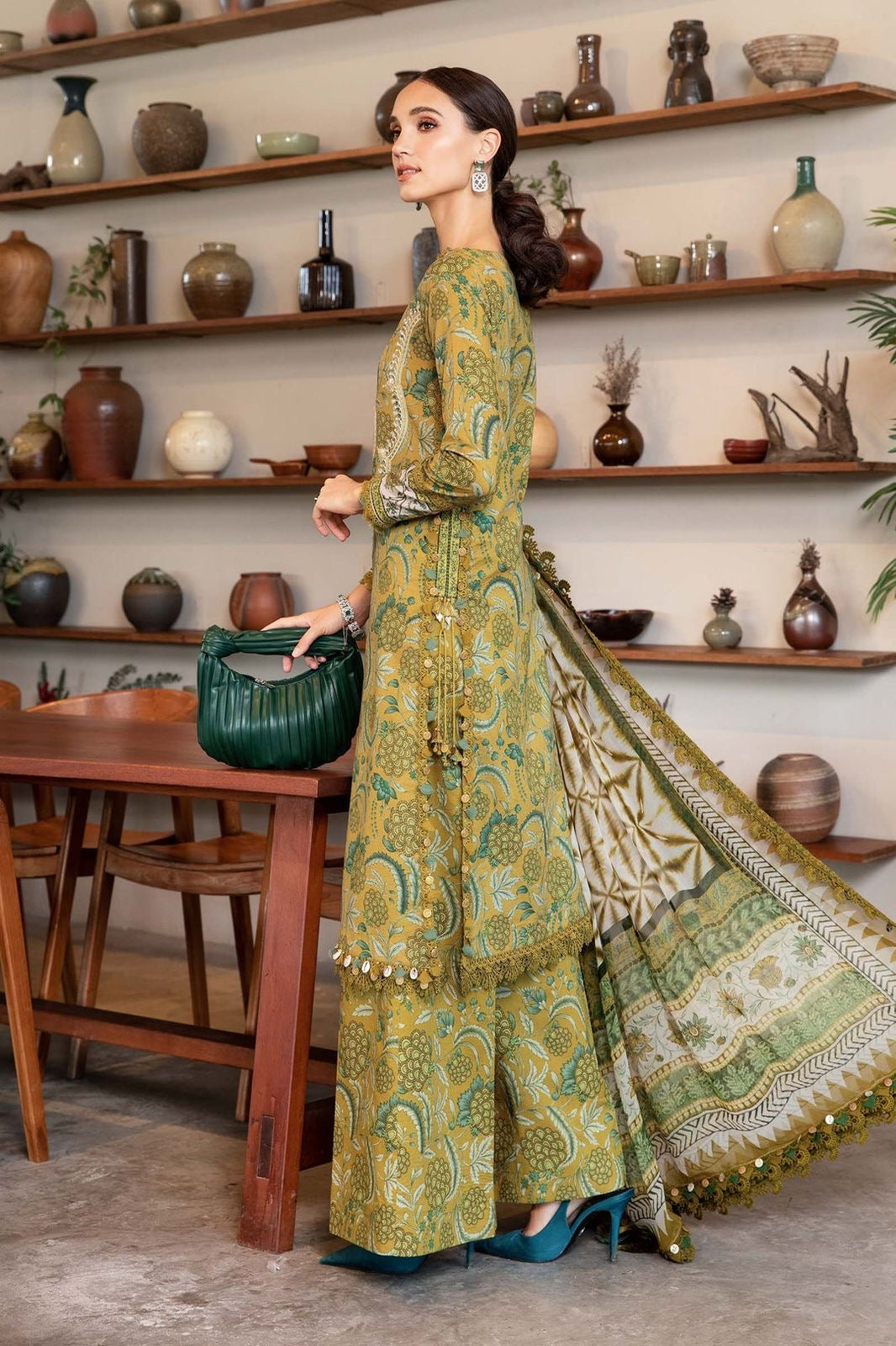 MARIA B FORMALS PRINTED EMBROIDERED LAWN - 3 PC UNSTITCHED