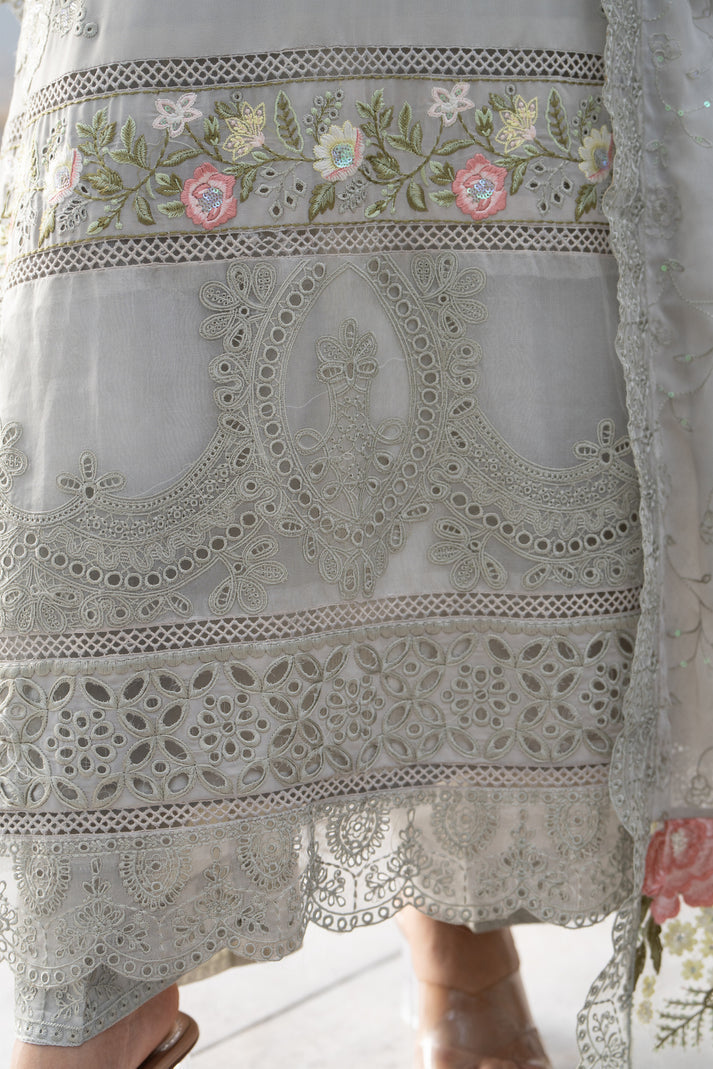 MUSLIM BOUTIQUE EMBROIDERED CHIKANKARI LAWN - 3 PC UNSTITCHED
