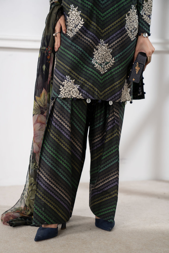 MARIA B FORMALS PRINTED EMBROIDERED LAWN - 3 PC UNSTITCHED