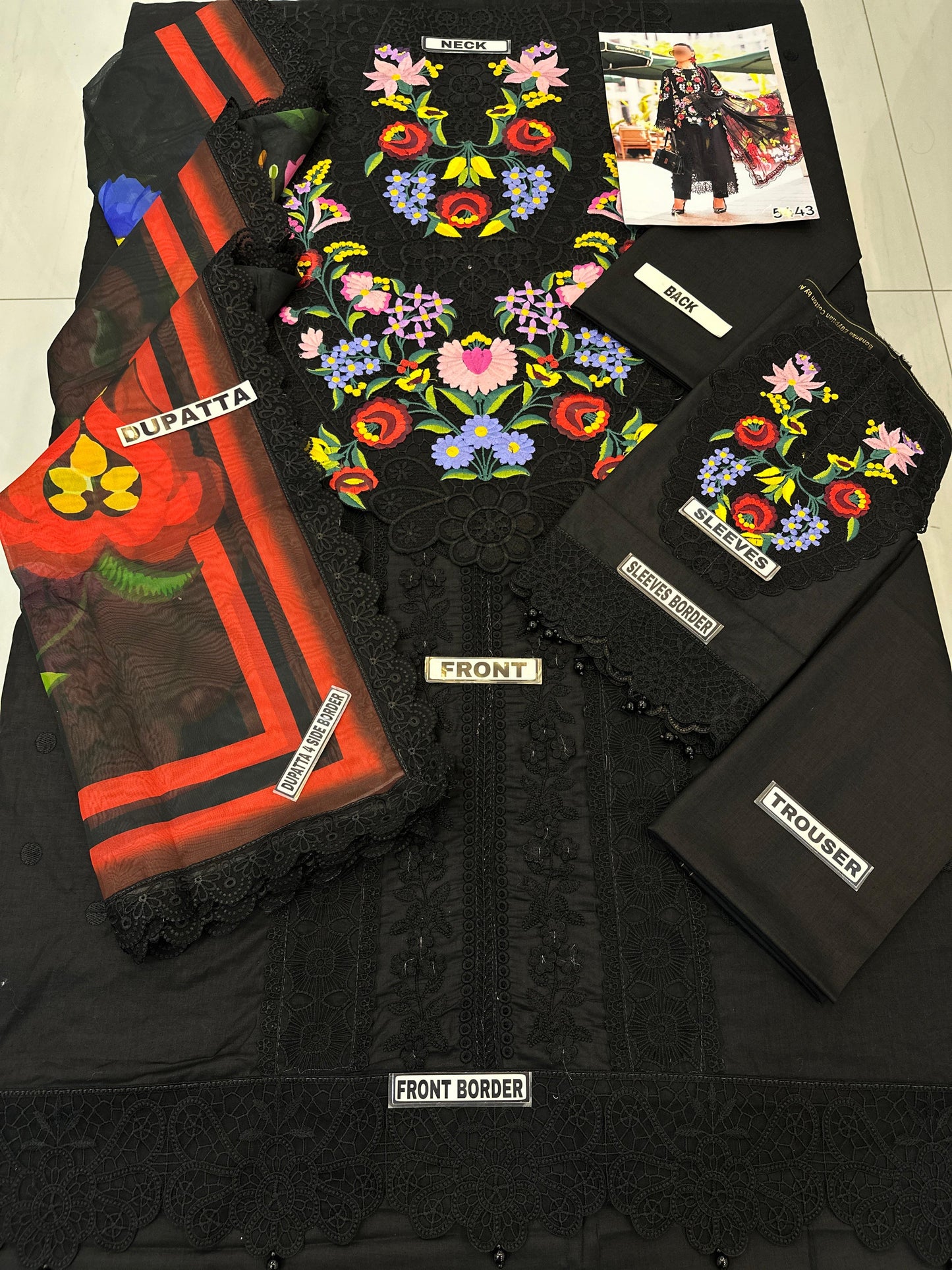 MARIA B LUXURY EMBROIDERED LAWN - 3 PC UNSTITCHED