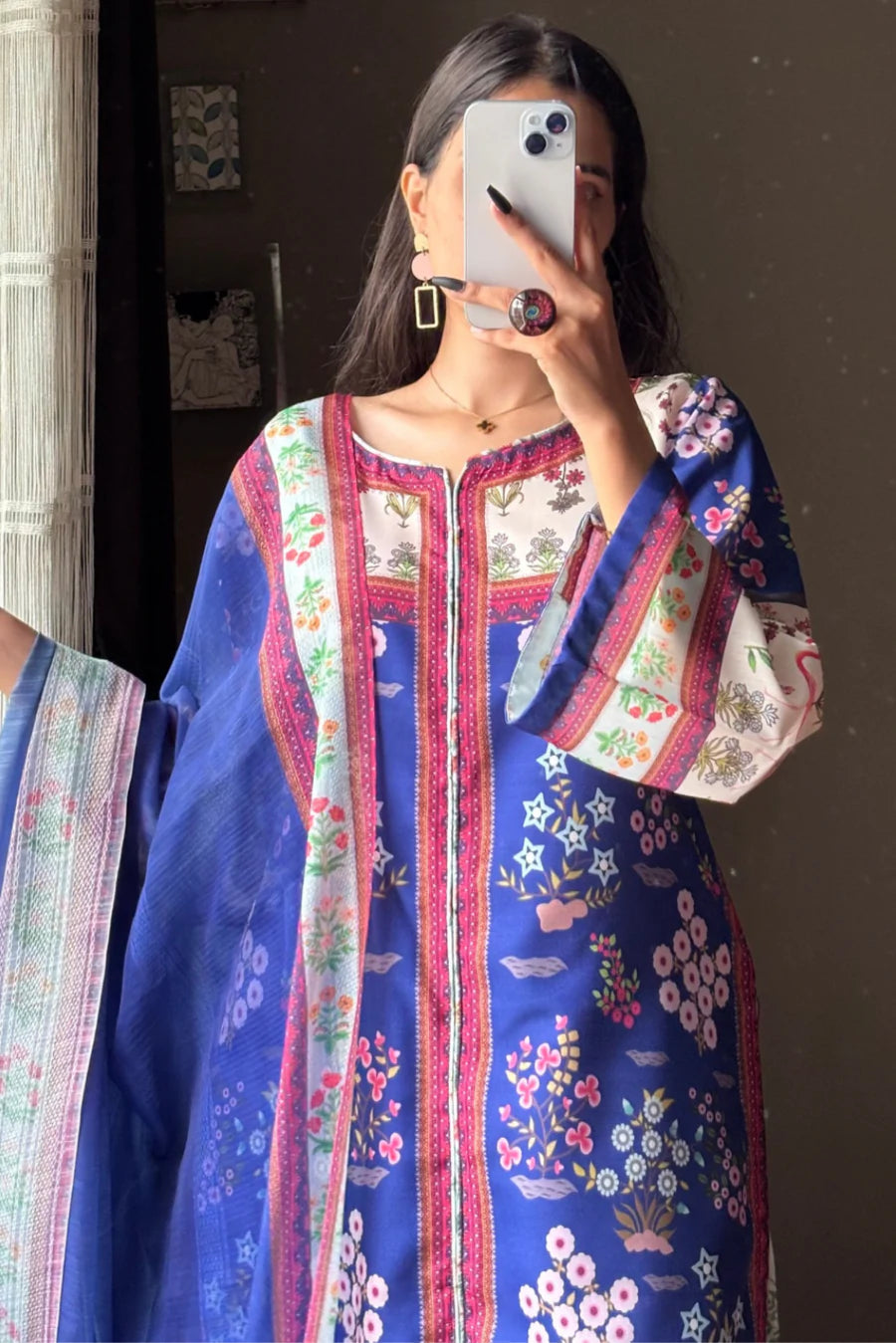 HOORAIN’S PRET DIGITAL PRINTED SLUB LAWN - 3 PC STITCHED