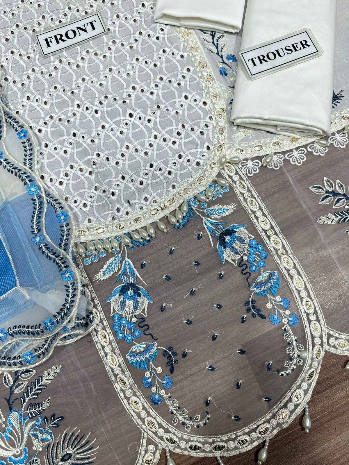 SARDINIA LUXURY CHIKANKARI EMBROIDERED LAWN - 3 PC UNSTITCHED