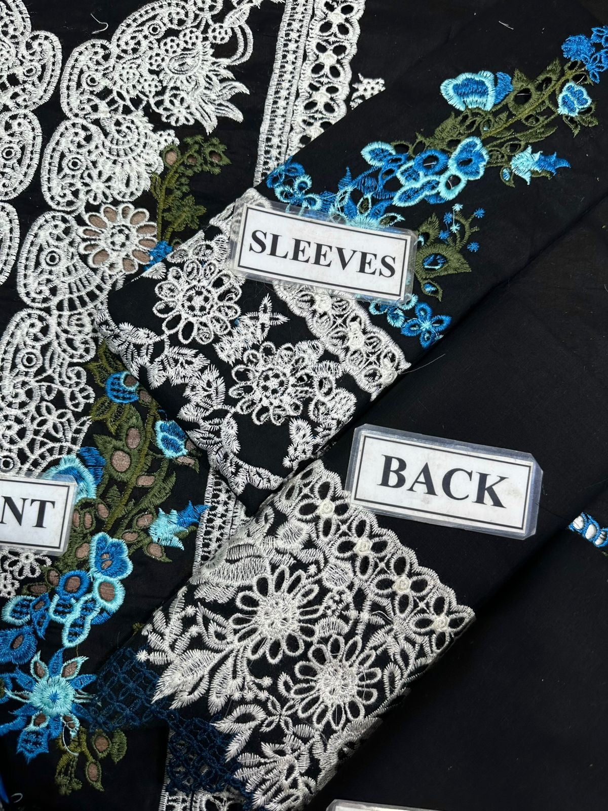 JADE CHIKANKARI EMBROIDERED LAWN - 3 PC UNSTITCHED