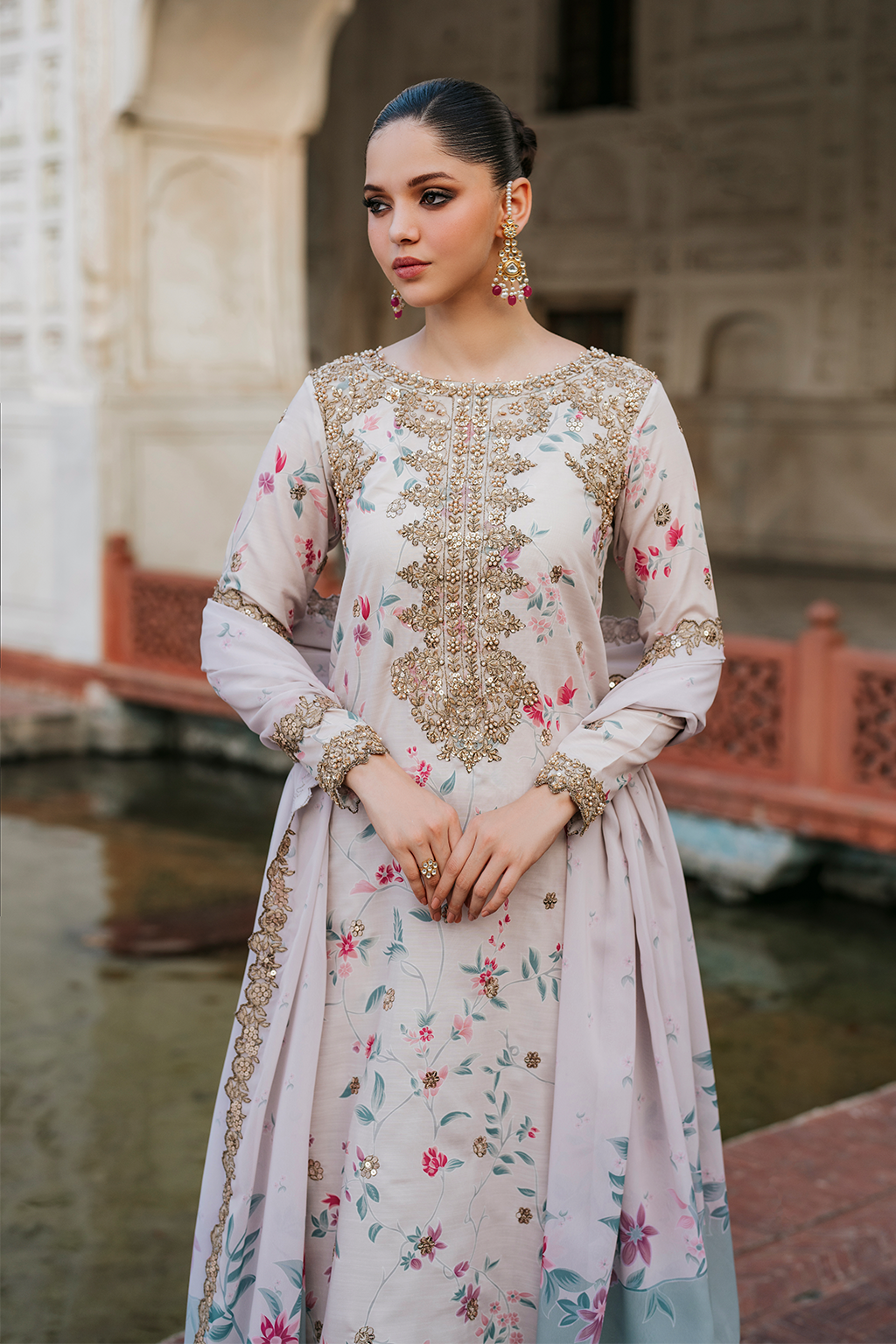 IZNIK EMBROIDERED LAWN - 3 PC UNSTITCHED