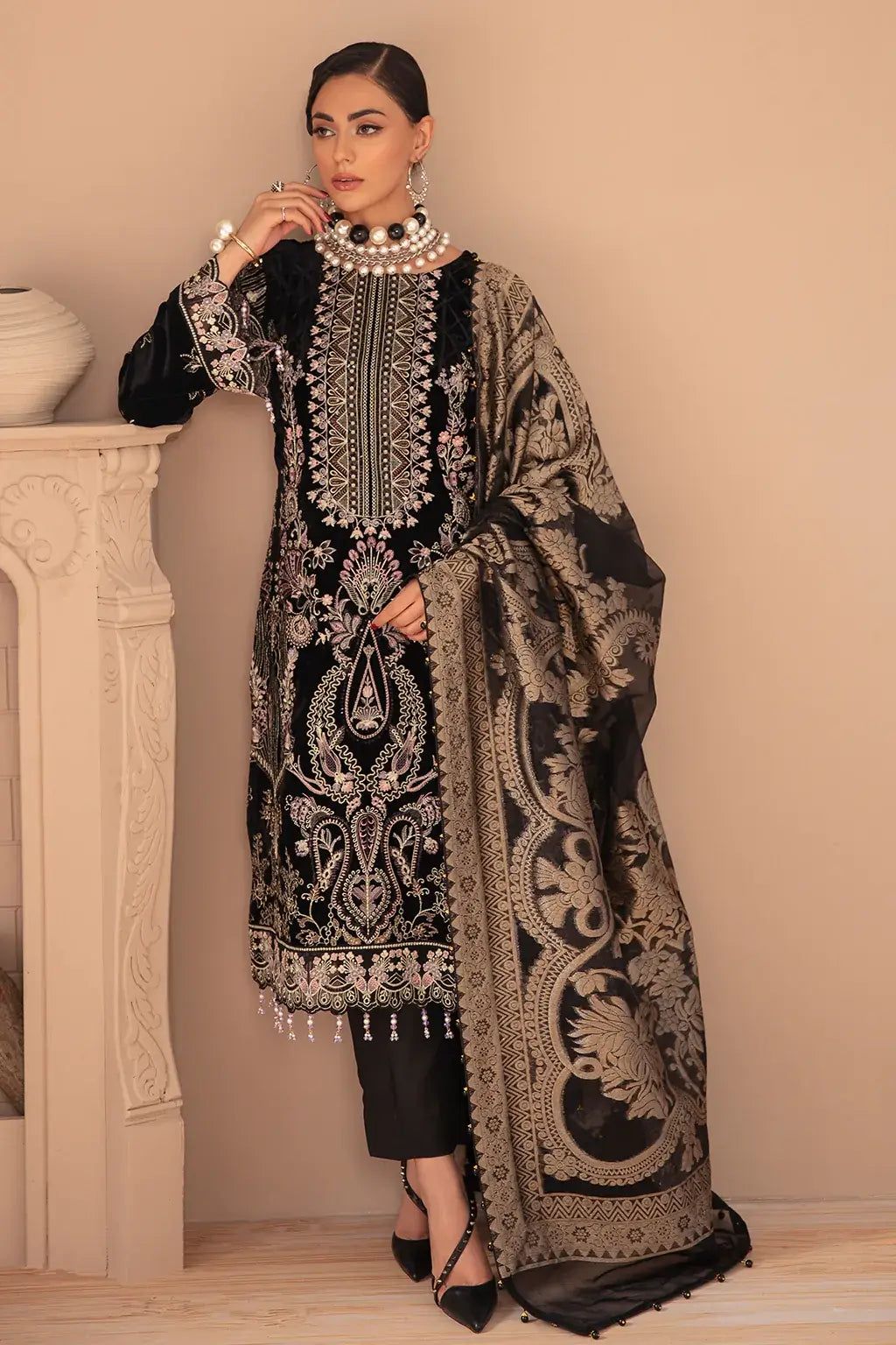 RAMSHA LUXURY EMBROIDERED VELVET - 3 PC UNSTITCHED