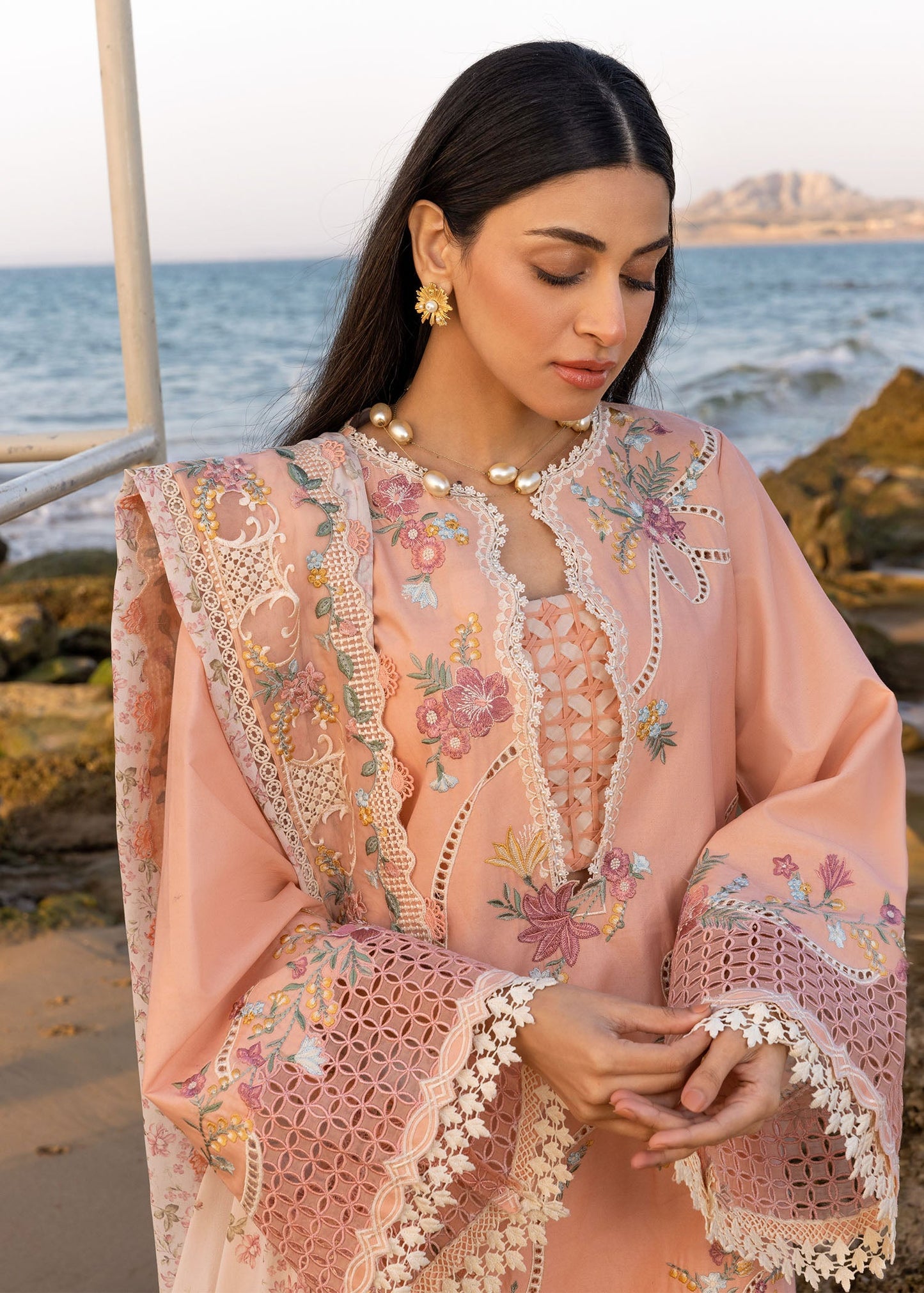 CRIMSON LUXURY EMBROIDERED LAWN - 3 PC UNSTITCHED