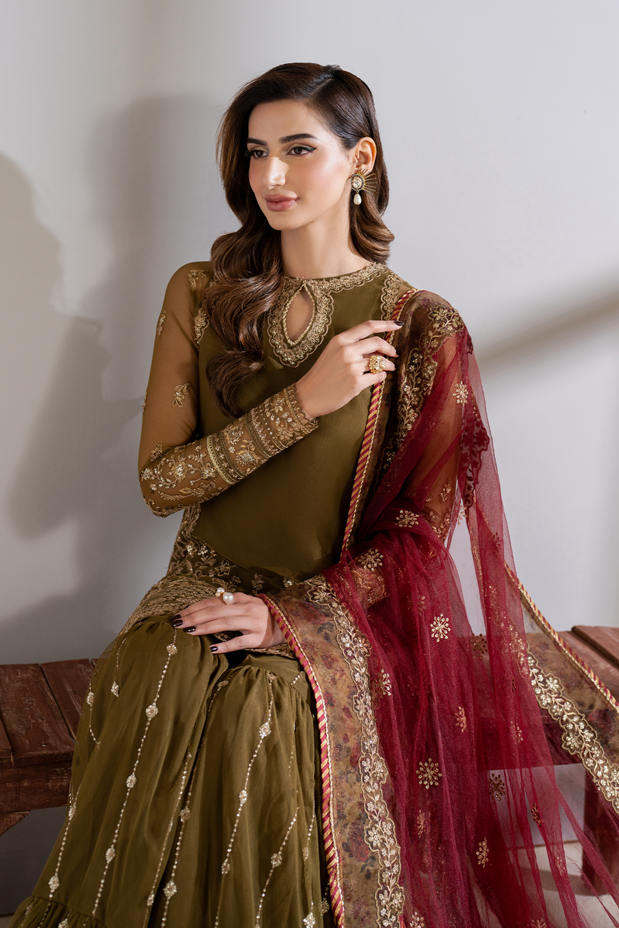IZNIK EMBROIDERED CHIFFON GARARA - 3 PC UNSTITCHED