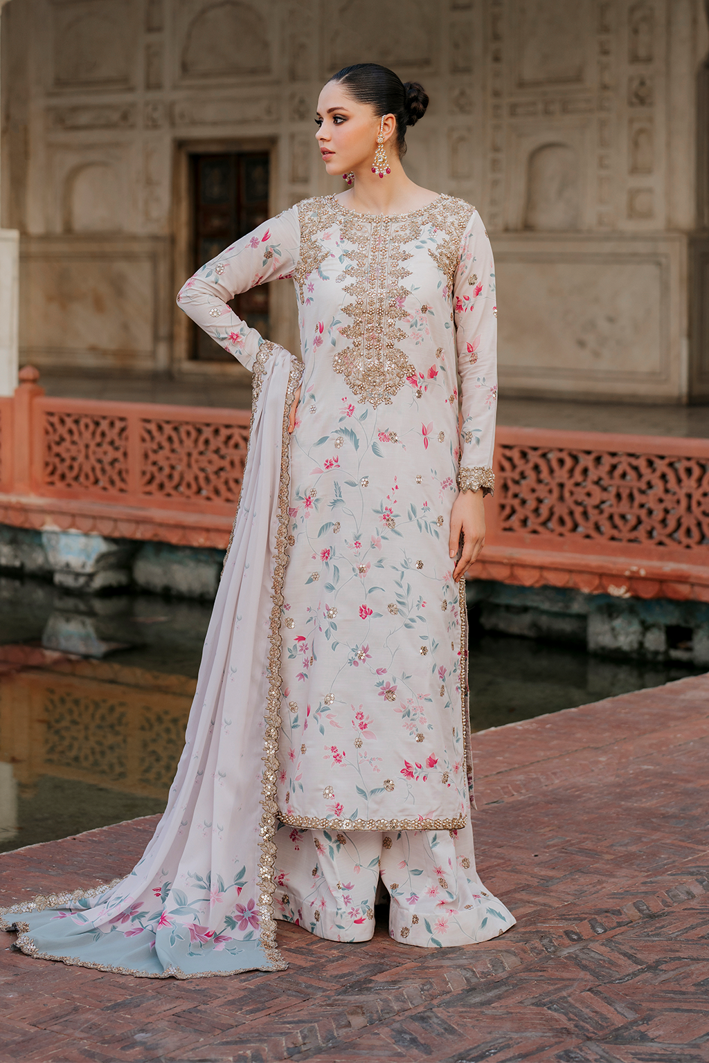 IZNIK EMBROIDERED LAWN - 3 PC UNSTITCHED