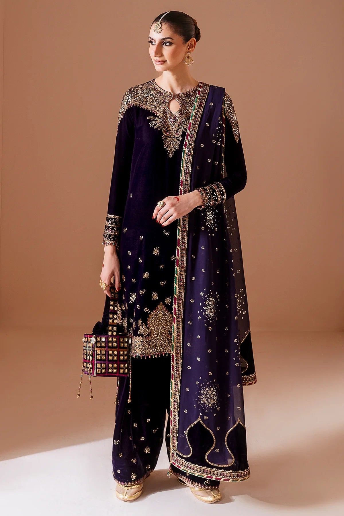 JAZMIN LUXURY EMBROIDERED VELVET - 3 PC UNSTITCHED