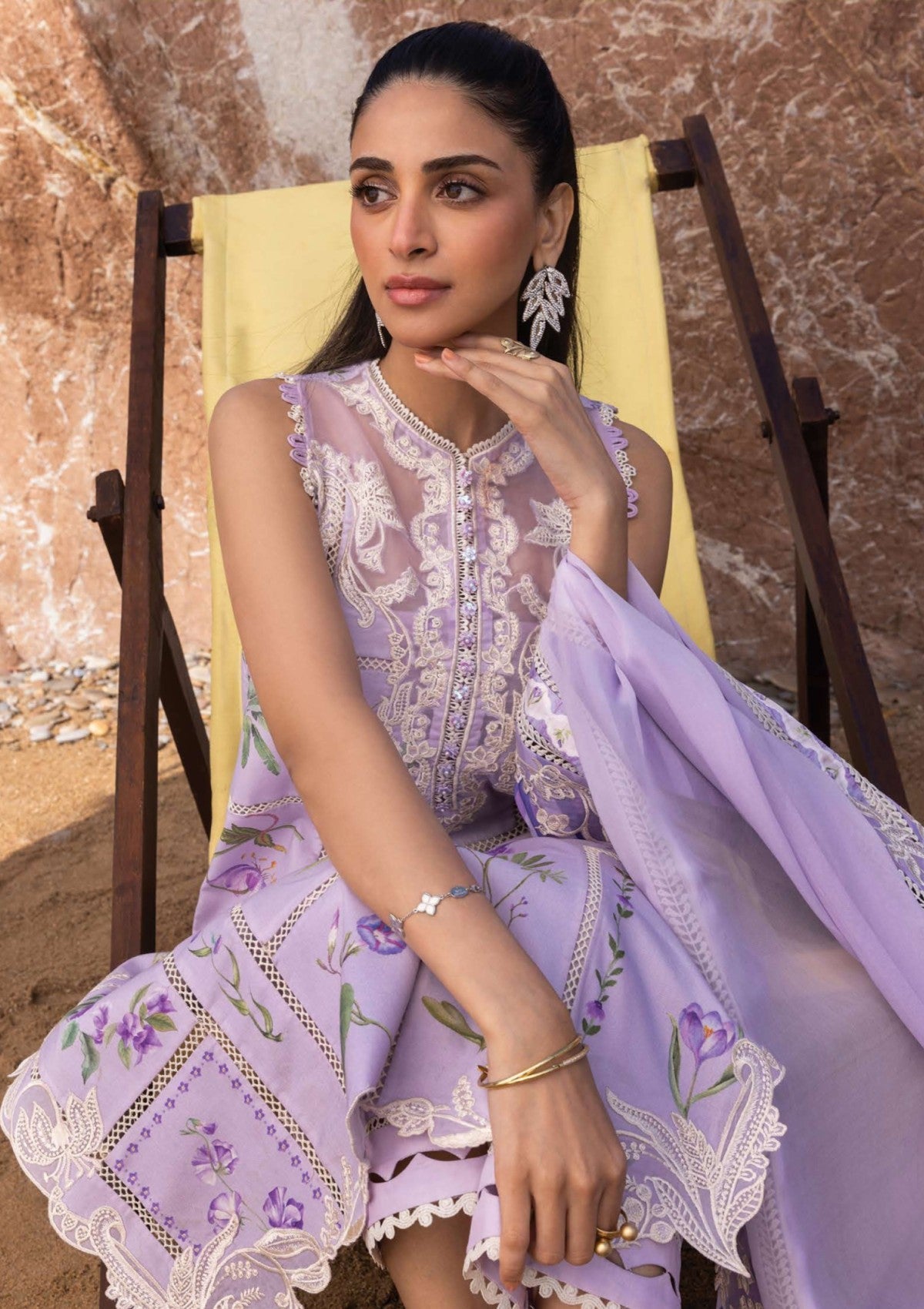 CRIMSON EMBROIDERED CHIKANKARI LAWN - 3 PC UNSTITCHED
