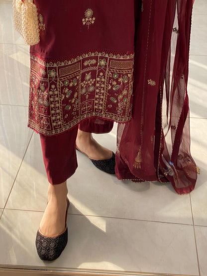 HOORAIN’S PRET EMBROIDERED COTTON SILK - 3 PC STITCHED
