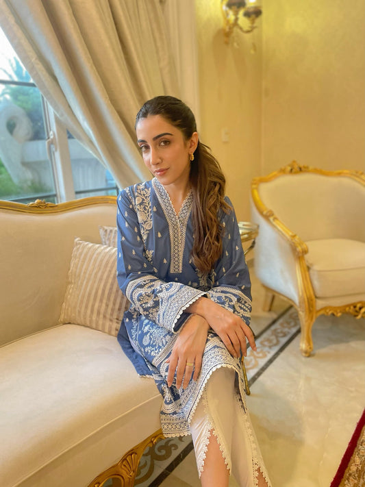 NAARJ EMBROIDERED BAREEZE LAWN - 3 PC UNSTITCHED