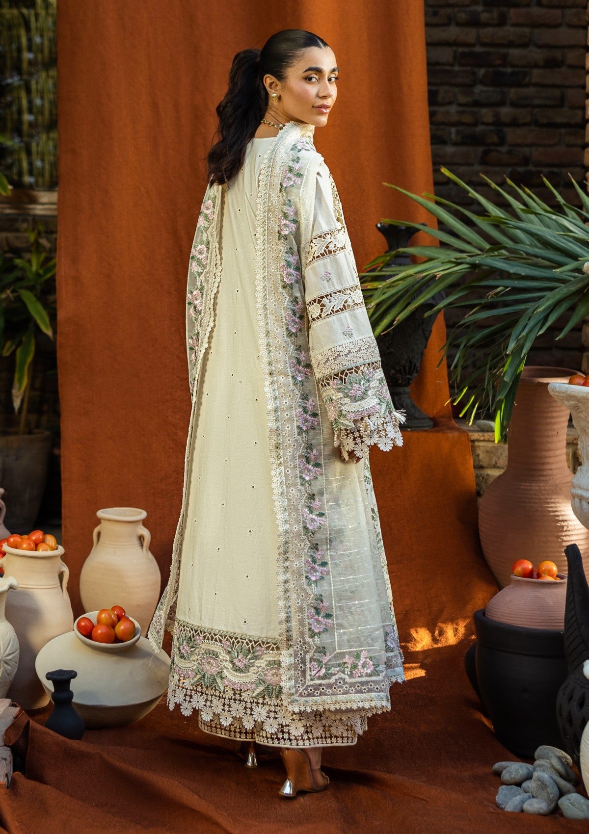 AKBAR ASLAM LUXURY CHIKANKARI LAWN EMBROIDERED - 3 PC UNSTITCHED