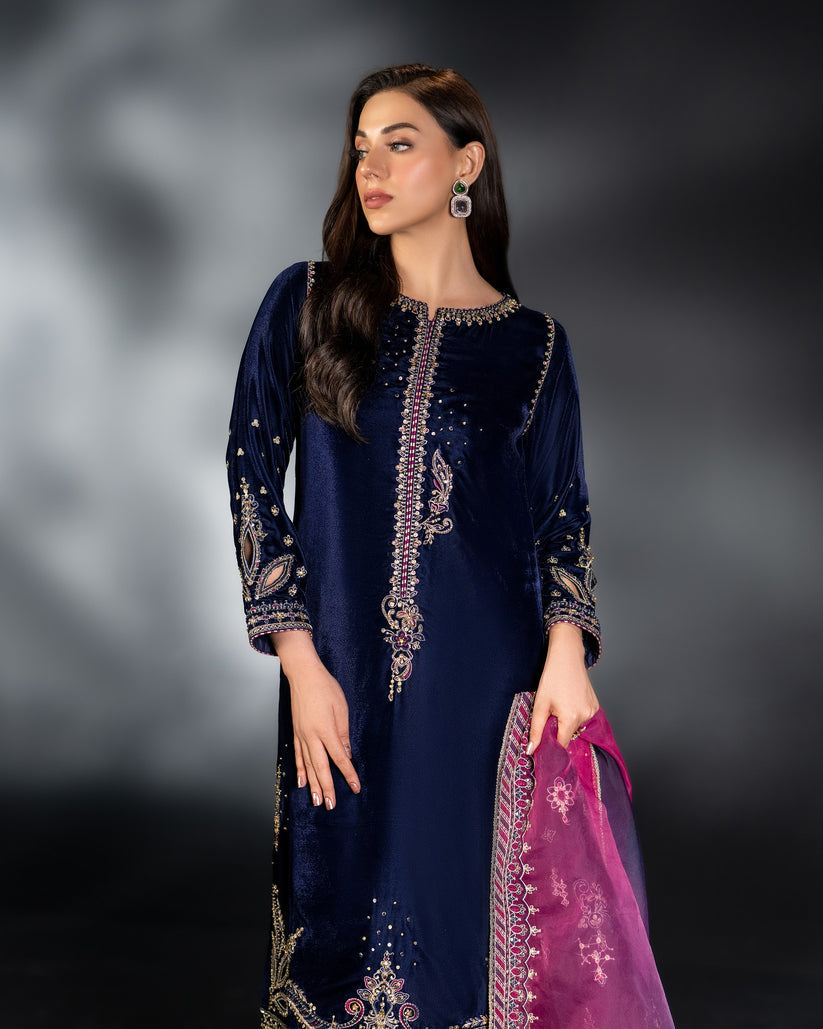 NAQASHI EMBROIDERED 9000 MICRO VELVET - 3 PC UNSTITCHED