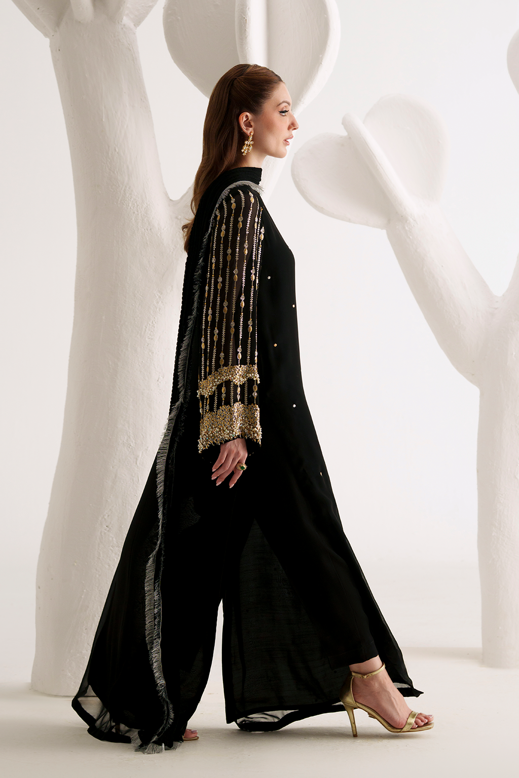 AMAVE EMBROIDERED CHIFFON DRESS - 3 PC UNSTITCHED