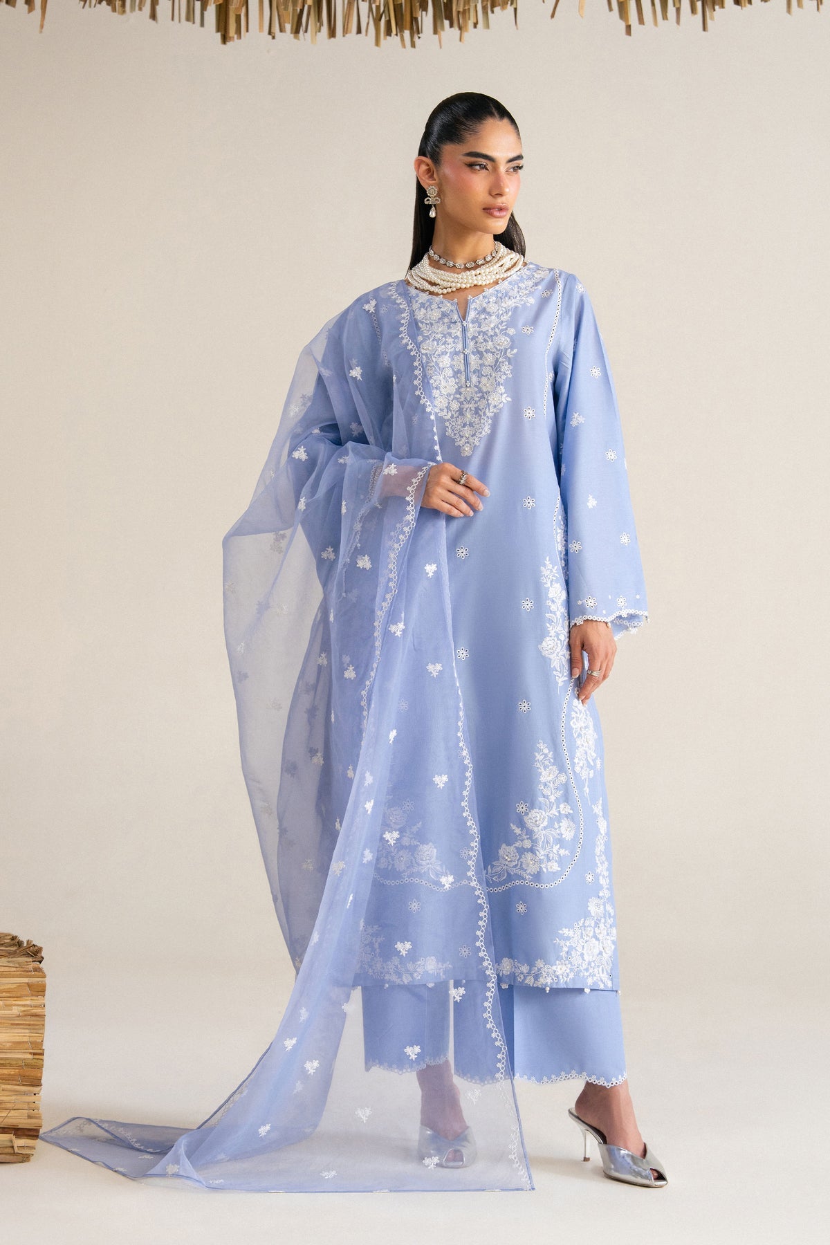 BATIK LUXURY EMBROIDERED LAWN - 3 PC UNSTITCHED