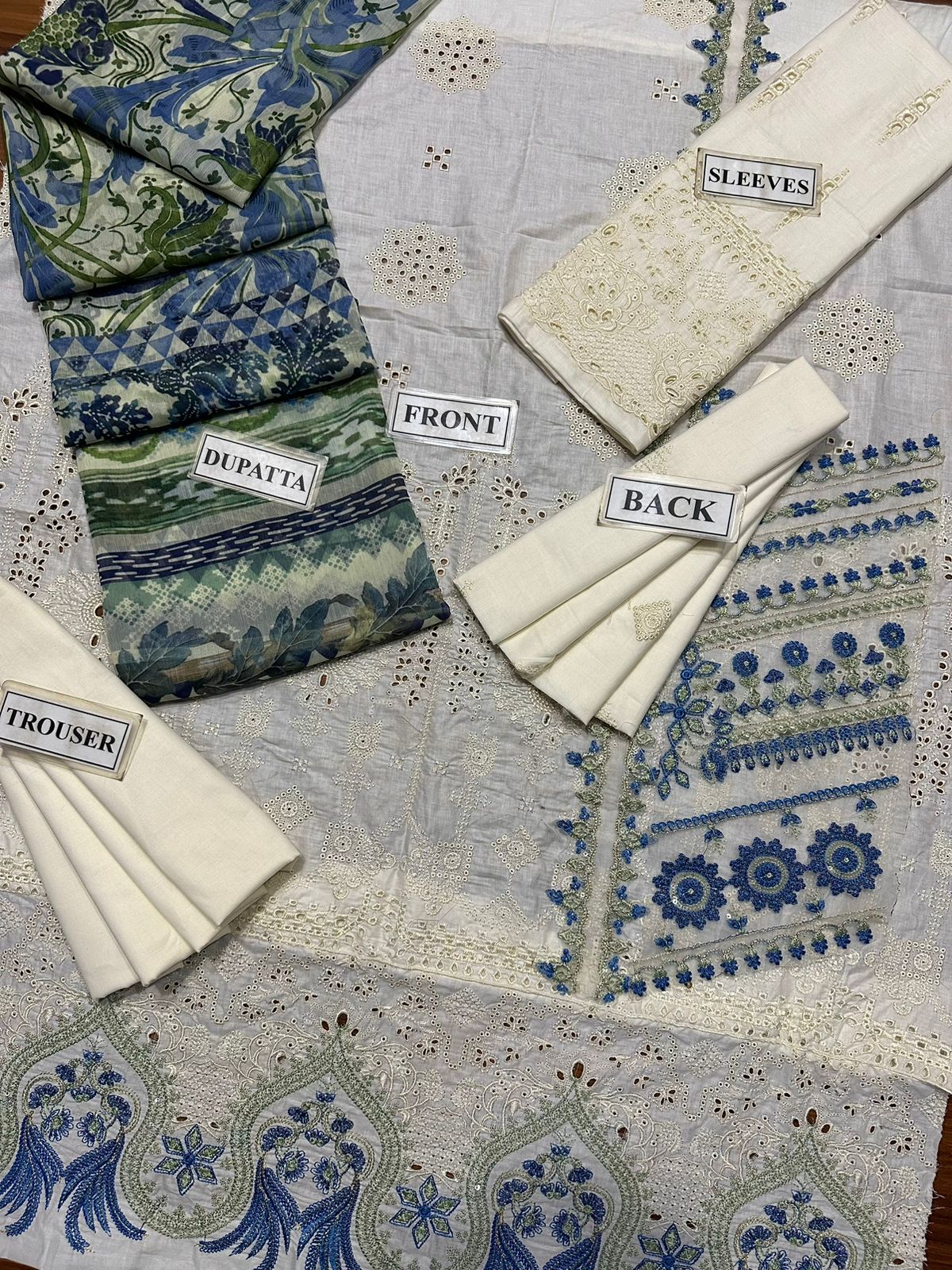 ELAF LUXURY CHIKANKARI EMBROIDERED LAWN - 3 PC UNSTITCHED