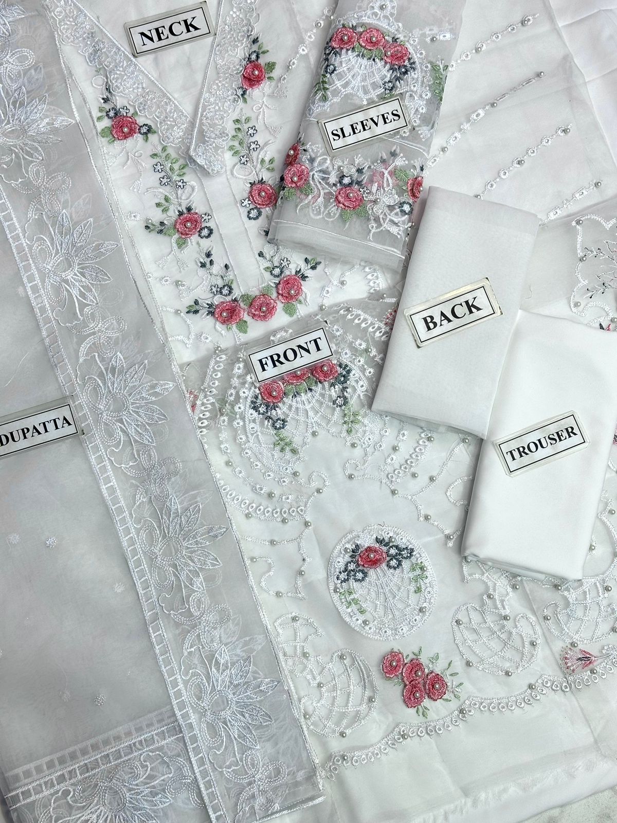 MARIA B LUXURY EMBROIDERED ORGANZA - 3 PC UNSTITCHED